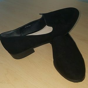 Faux suade black loafers with 1.5 inch heel